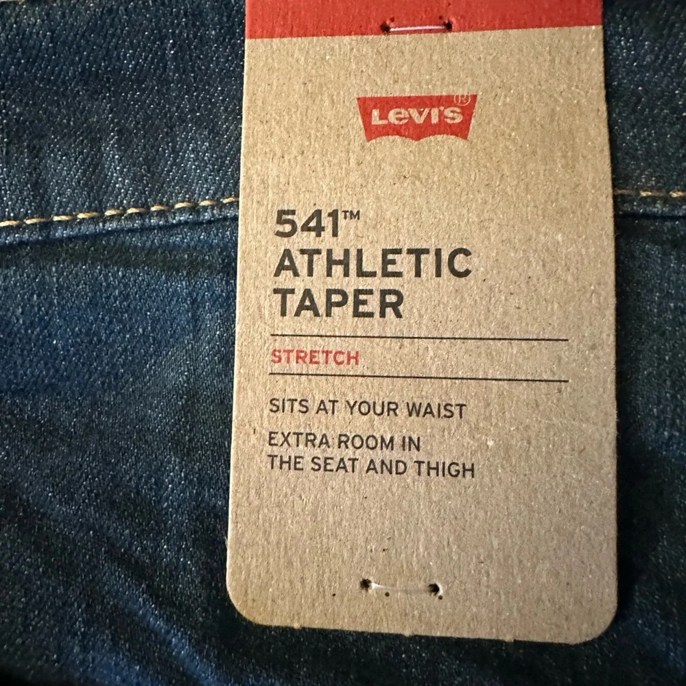 Levi’s 541 Athletic Taper stretch 36x32 NWT